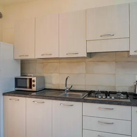 Hébergement de vacances Residenziale Trilocale 4 Posti Letto Via Oristano *