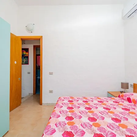 Residenziale Trilocale 6 Posti Letto Via Oristano *