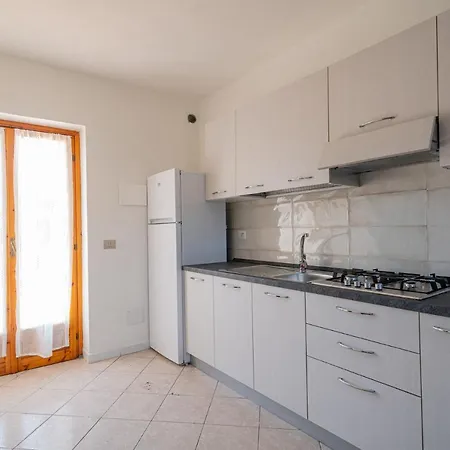 Residenziale Trilocale 6 Posti Letto Via Oristano