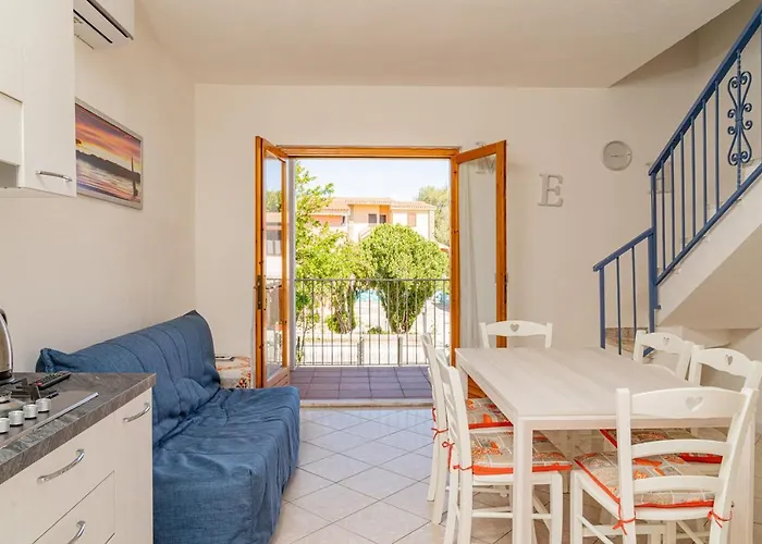 Residenziale Trilocale 4 Posti Letto Via Oristano Ferienhaus